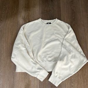 Nike cropped crew sweatshirt